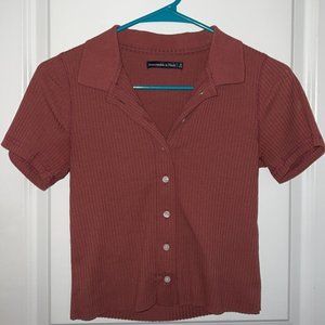 Abercrombie & Fitch Muave Button Down Short Sleeve Shirt